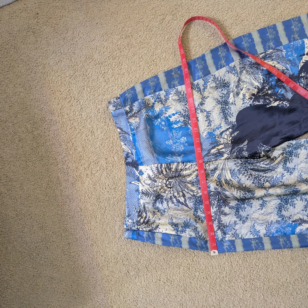 Elie Tahari Blue and Cream Patterned Silk Pants - Picture 9 of 9